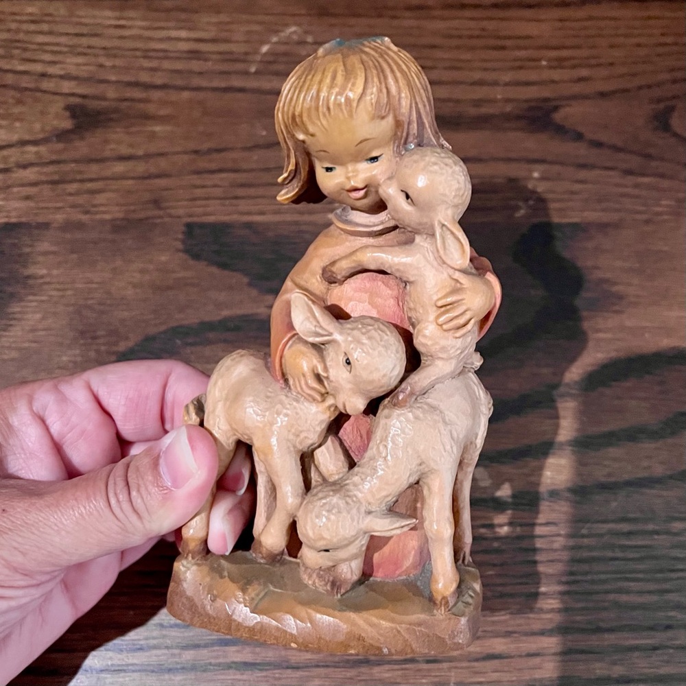 VTG Anri Ferrandiz “The Helper” Hand Carved & Painted 5.75”